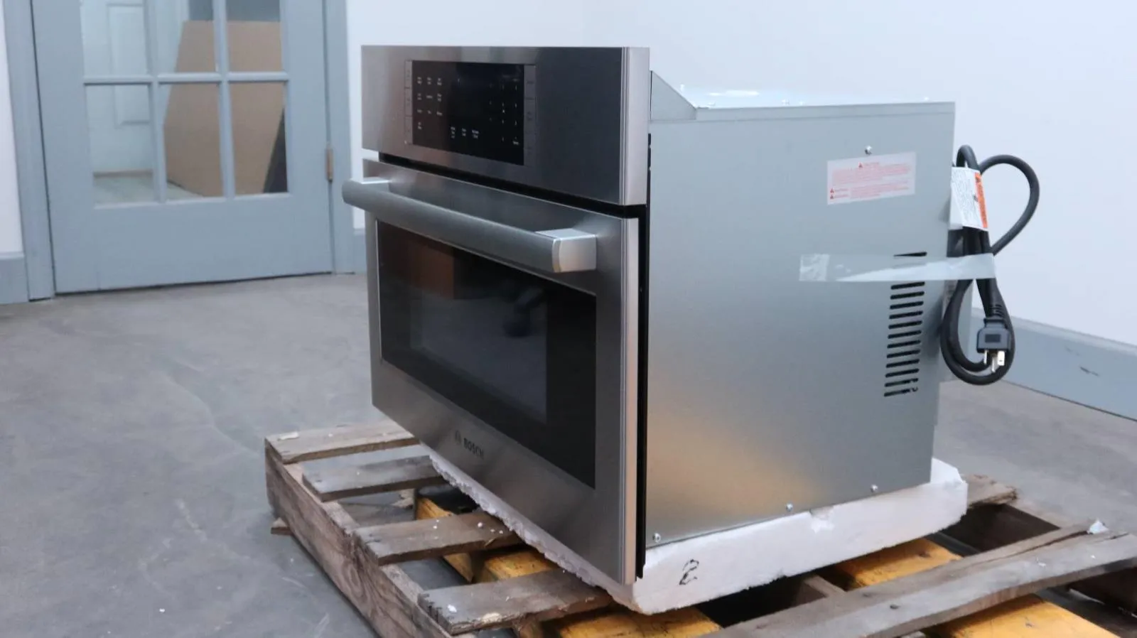 Bosch 27" SS Sensor Cook 800 Series Microwave / Convection Oven HMC87152UC