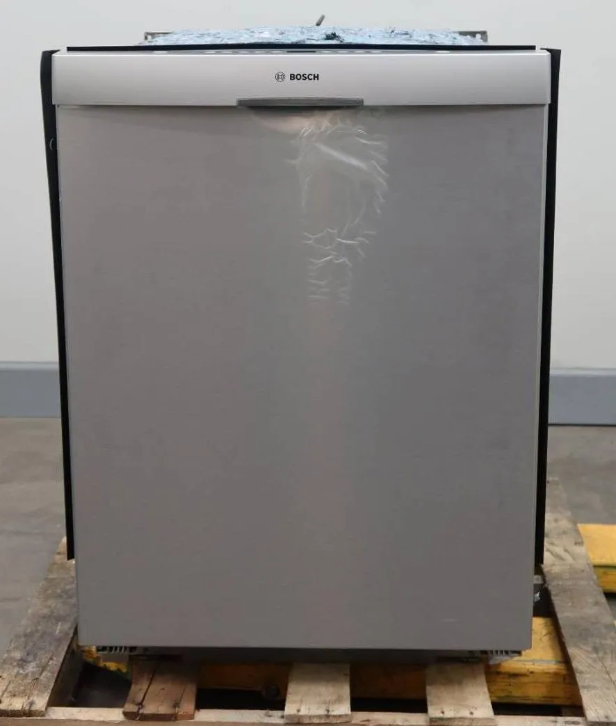 Bosch 300 Series 24" SS 3rd Rack 44 dBA Fully Integrated Dishwasher SHSM63W55N