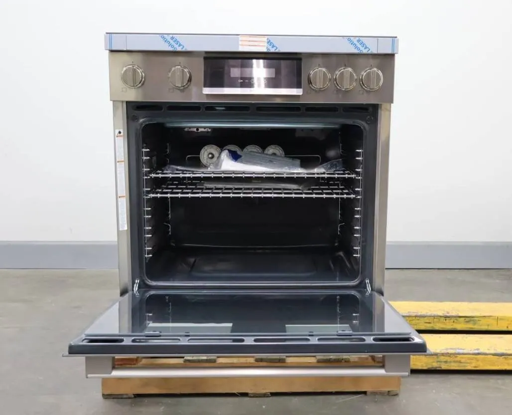 Bosch 30" 800 Series Stainless Freestanding Induction Electric Range HIS8055U