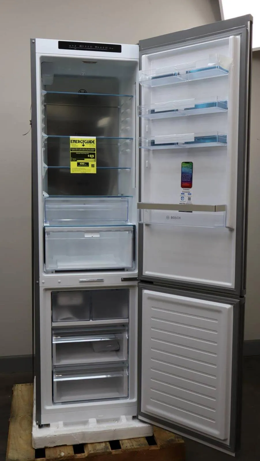 Bosch 800 Series 24" Freestanding Bottom Freezer Smart Refrigerator B24CB80ESS