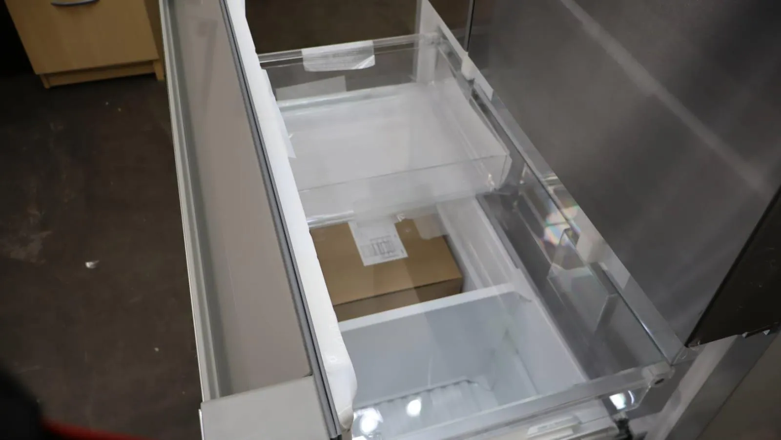 Bosch 800 Series 36" Smart French Door Bottom Mount Refrigerator B36CT81ENS