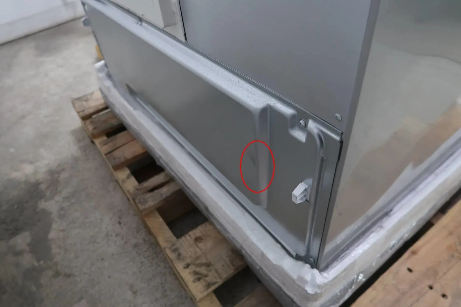 Bosch 800 Series 36" SS 20.5 Cu. Ft 4 French Door Smart Refrigerator B36CL81ENG