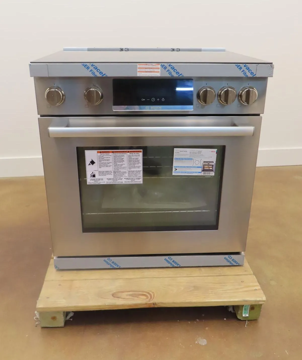 Bosch 800 Series HIS8055U 30 Inch Freestanding Induction Range Full Warranty