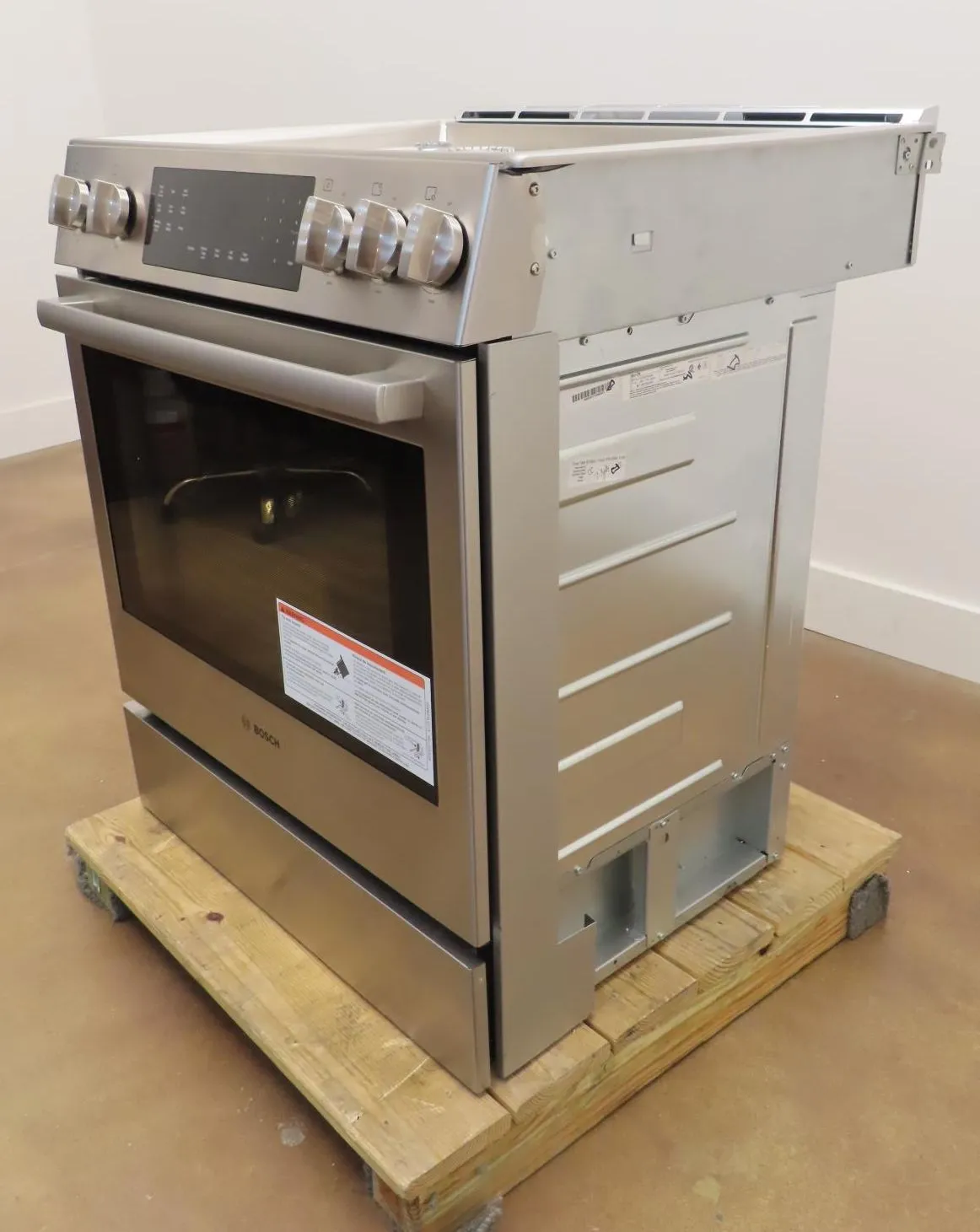 Bosch Benchmark Series HGIP056UC Stainless Steel 30" Slide-In Gas Range Pictures