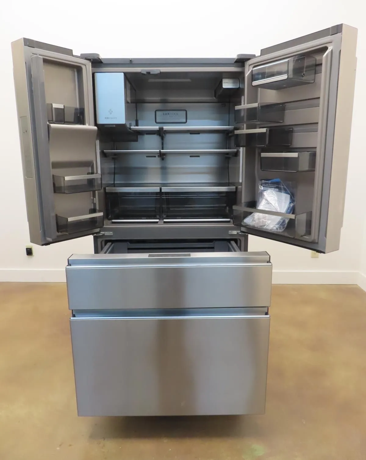Electrolux ERMC2295AS 36" 4 Door French Door Refrigerator 21.8 Cu. Ft Capacity