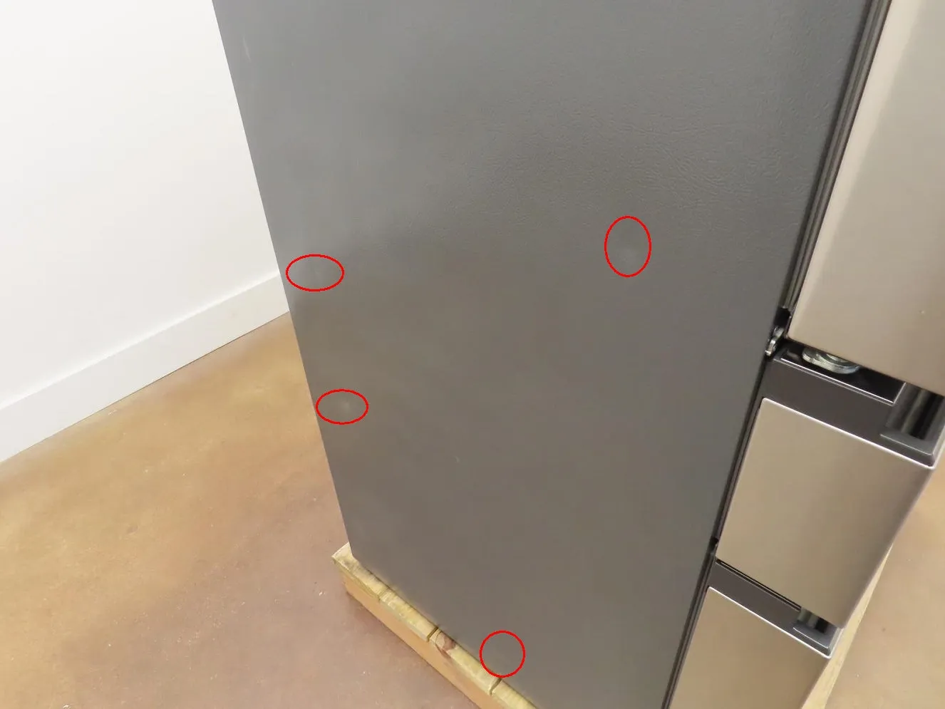 Electrolux ERMC2295AS 36" 4 Door French Door Refrigerator 21.8 Cu. Ft Capacity
