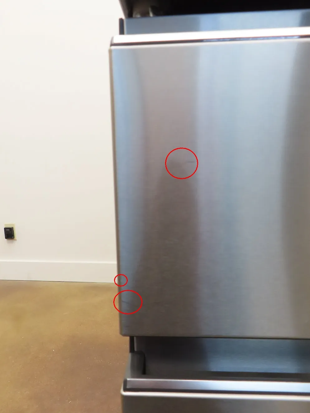 Electrolux ERMC2295AS 36" 4 Door French Door Refrigerator 21.8 Cu. Ft Capacity