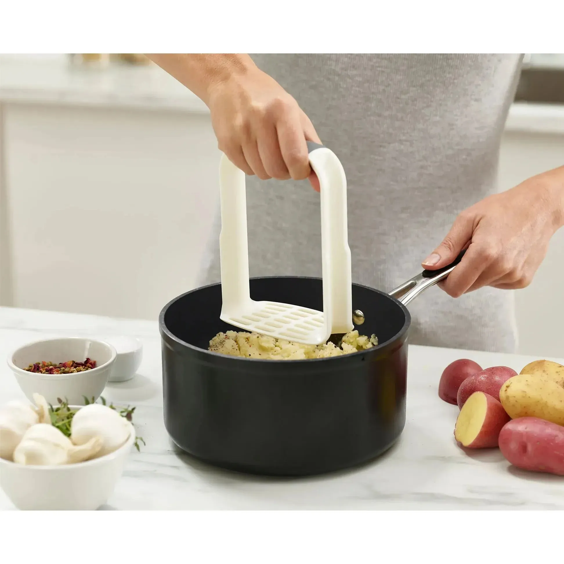 Joseph Joseph Easy-Mash White Potato Masher