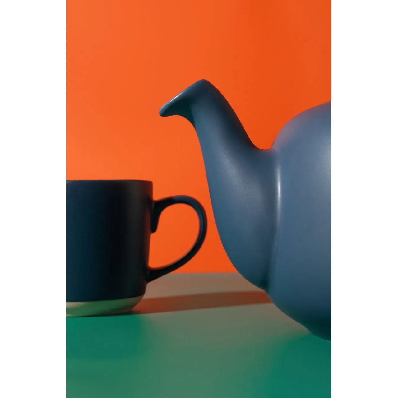 La Cafetiere Navy 1.5 Litre Ceramic Teapot