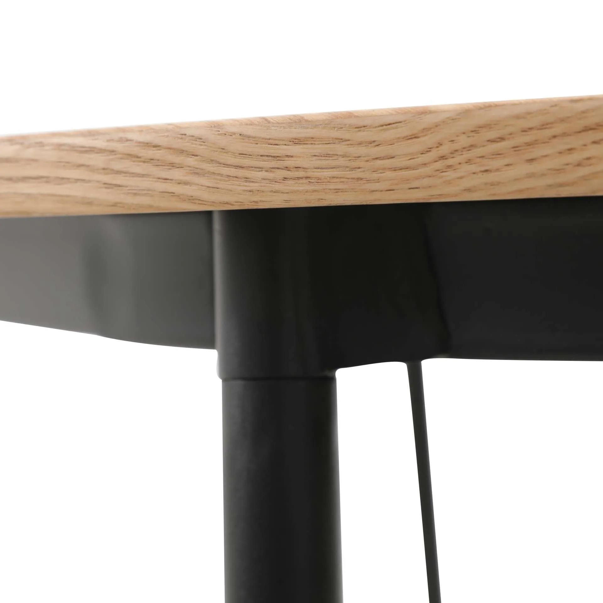 LeisureMod Tule Modern 71" Oval Dining Table with MDF Top and Black Steel Legs