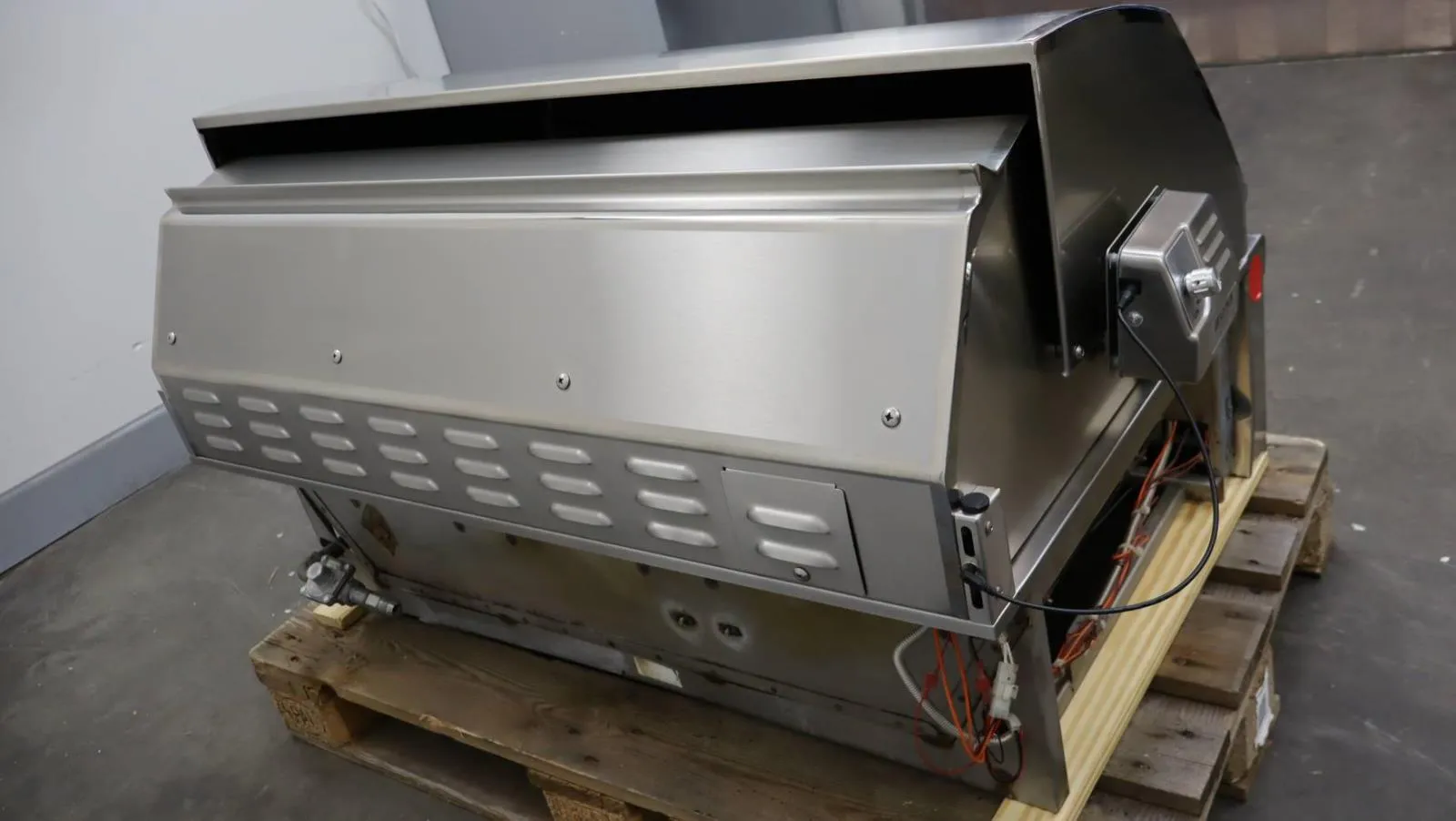 Lynx 42" NG 1,200 sq.in SS Professional Grill Series Built-In Grill L42TRNG