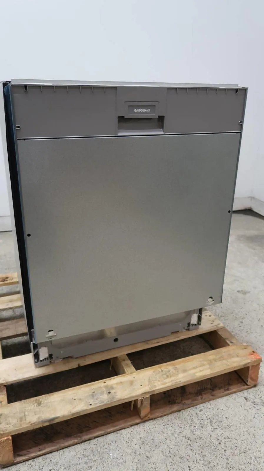 NIB Gaggeanu 200 Series DF250761 24" AquaStop Fully Integrated Dishwasher