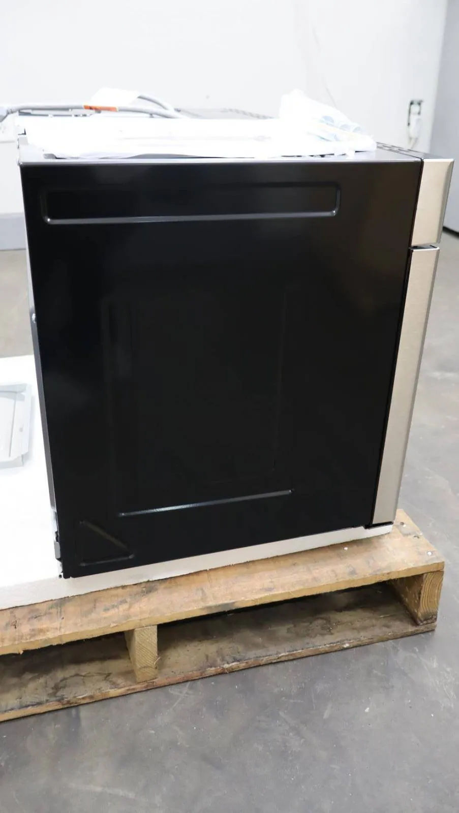 Thermador 30" 2.1 Sensor Cooking SS Professional Series Microwave Oven MU30WSU