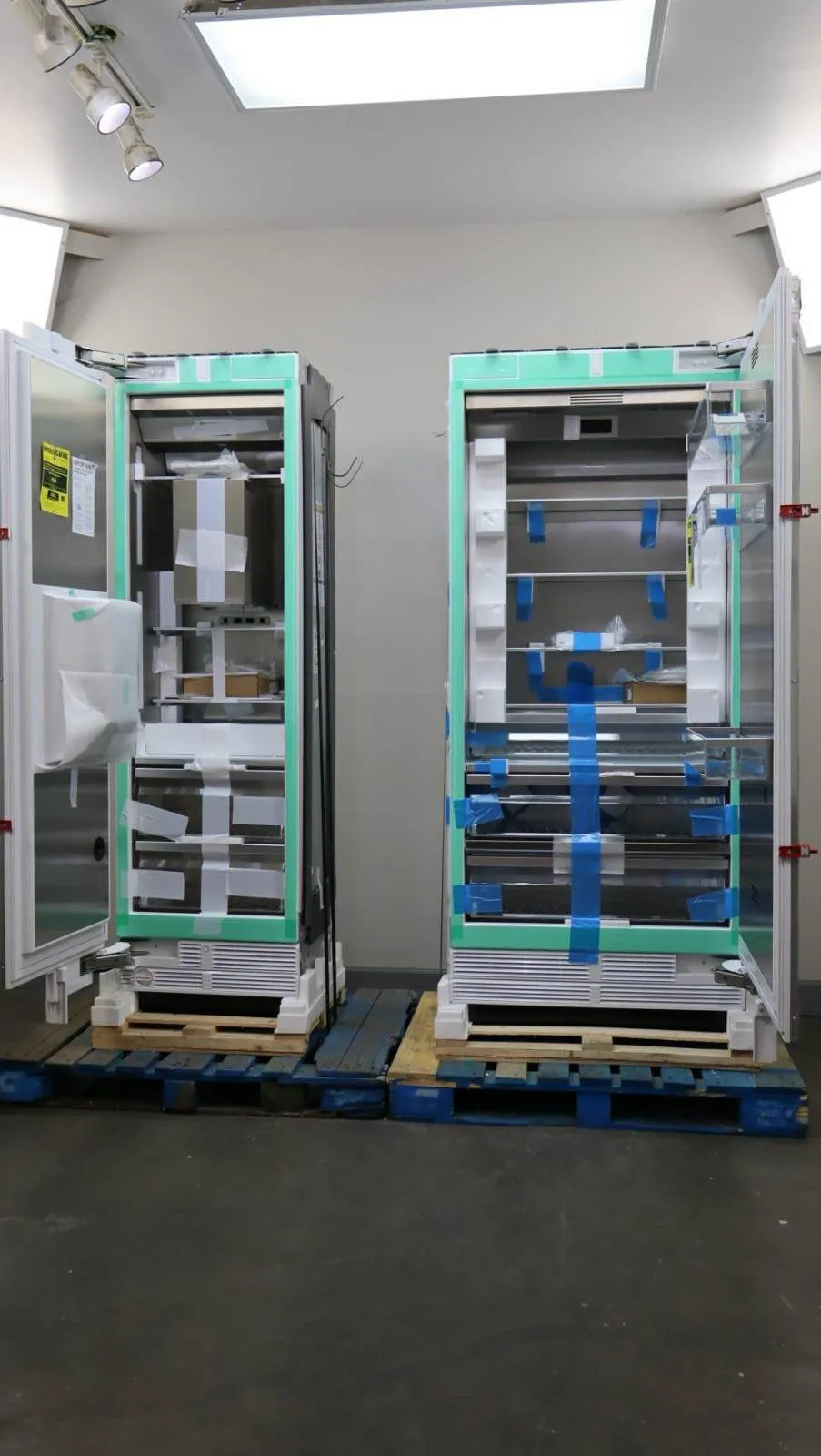 Thermador Freedom Built-In Smart Refrigerator   Freezer Columns T36IR905SP / T24ID905LP