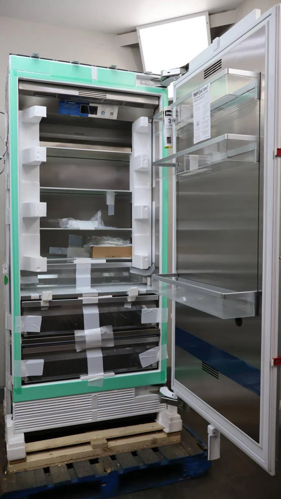 Thermador Freedom Built-In Smart Refrigerator   Freezer Columns T36IR905SP / T24ID905LP