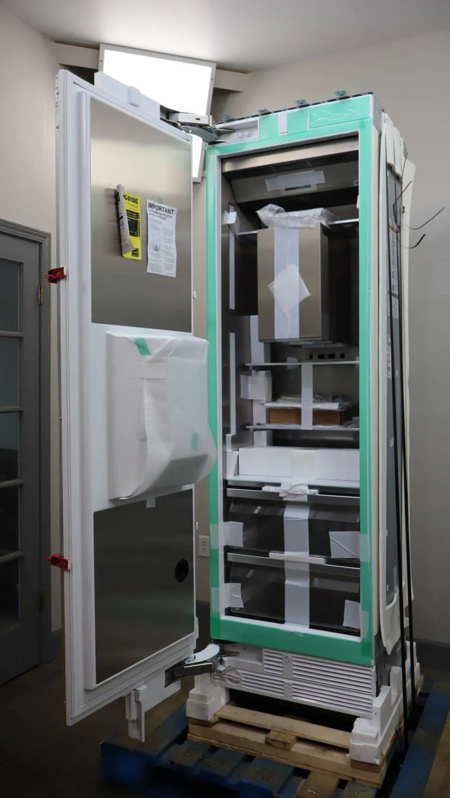 Thermador Freedom Built-In Smart Refrigerator   Freezer Columns T36IR905SP / T24ID905LP