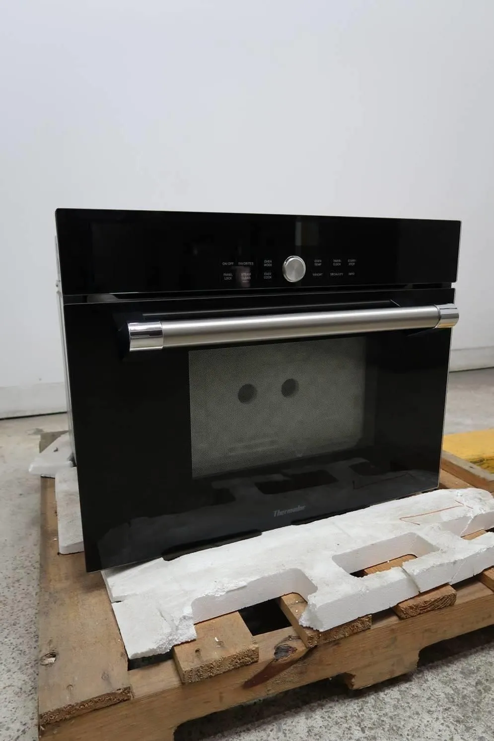 Thermador Masterpiece Serie 24" 1.4 cu.ft Steam /Convection Single Oven MES301HP