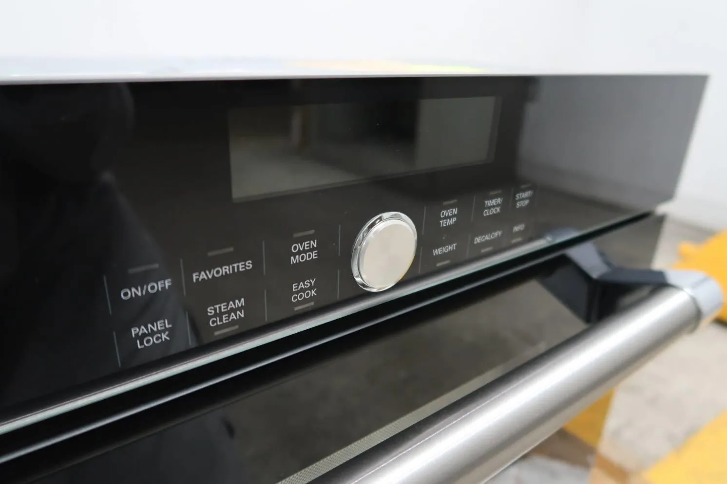 Thermador Masterpiece Serie 24" 1.4 cu.ft Steam /Convection Single Oven MES301HP