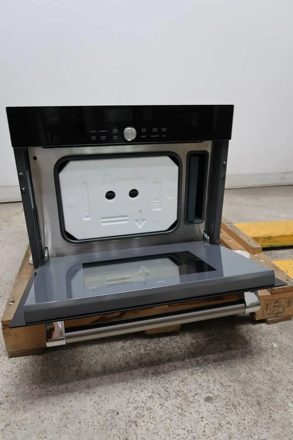 Thermador Masterpiece Serie 24" 1.4 cu.ft Steam /Convection Single Oven MES301HP