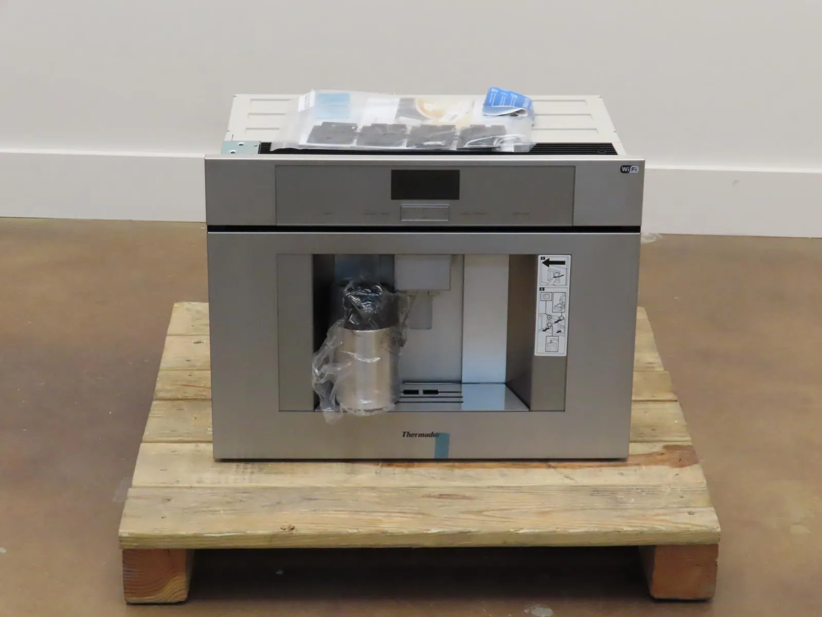 Thermador TCM24TS 24" Built-In Coffee Machine Full Warranty Perfect Condition