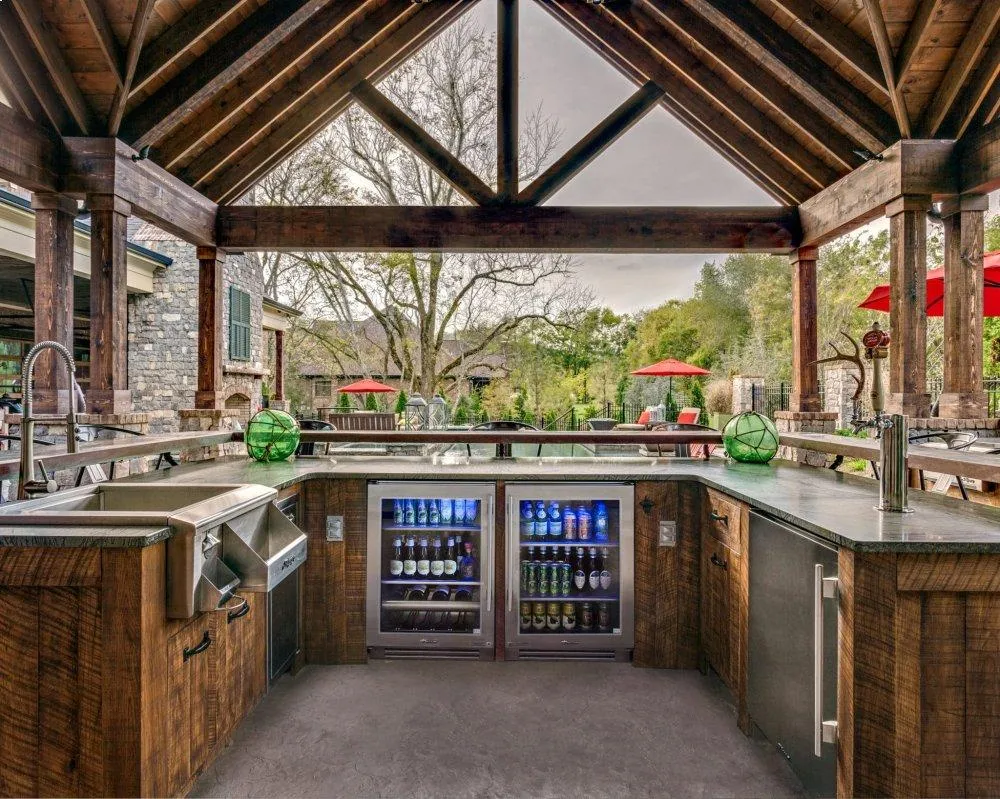 True Residential TBC24LOGC 24 Inch Overlay Glass Door Left Hinge Undercounter Beverage Center