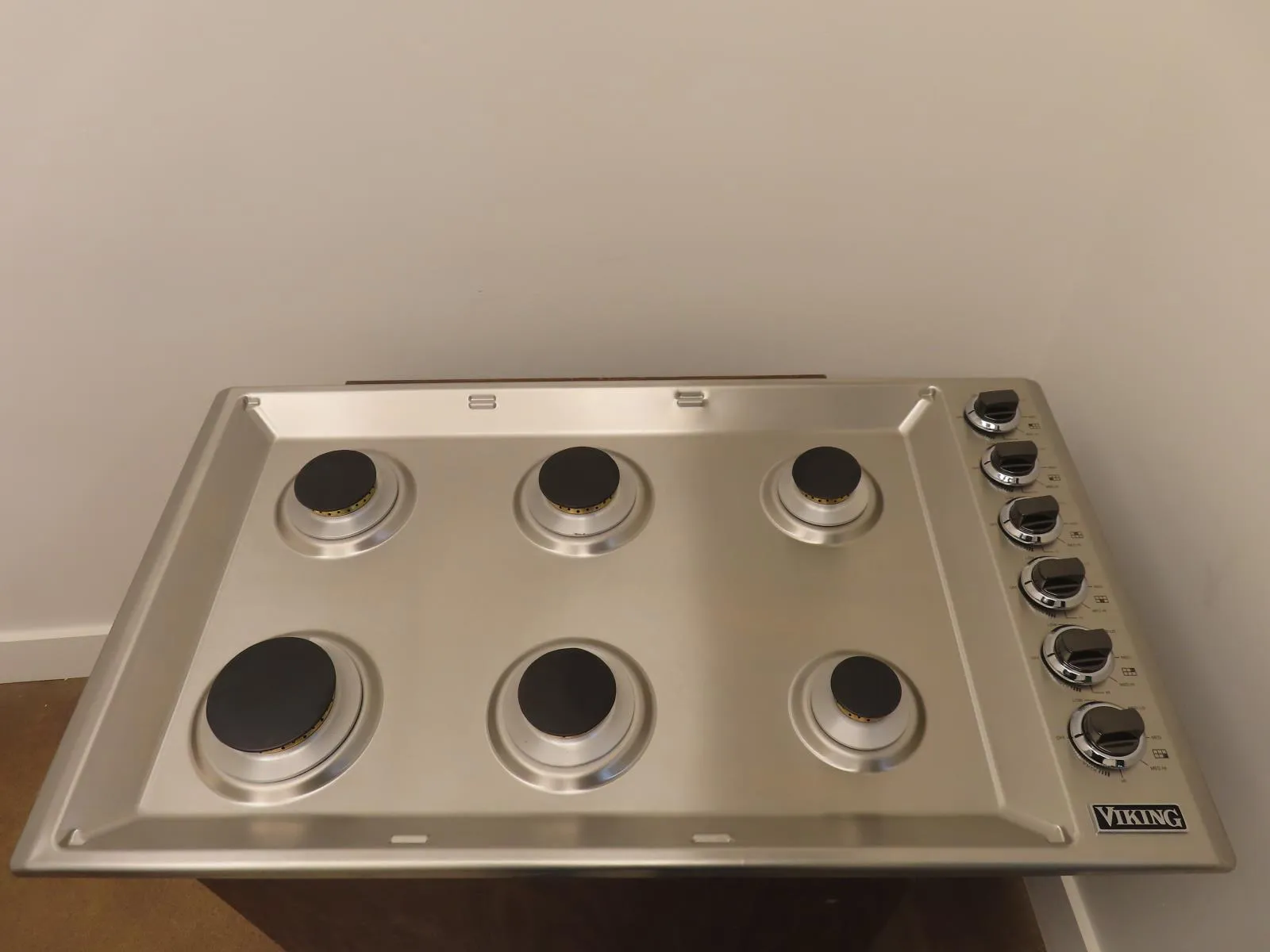 Viking 5 Series VGSU53616BSS 36" Professional 6 Burners Gas Cooktop 2023 Model