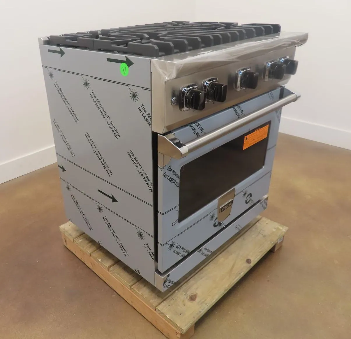 Viking Professional 5 Series 30" Freestanding Gas Range VGR5304BSSLP 2024 Model
