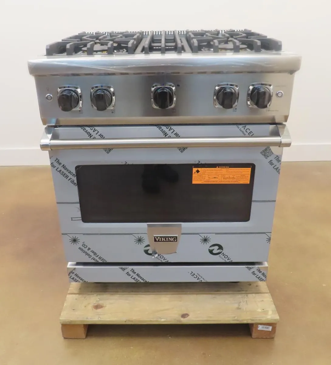 Viking Professional 5 Series 30" Freestanding Gas Range VGR5304BSSLP 2024 Model