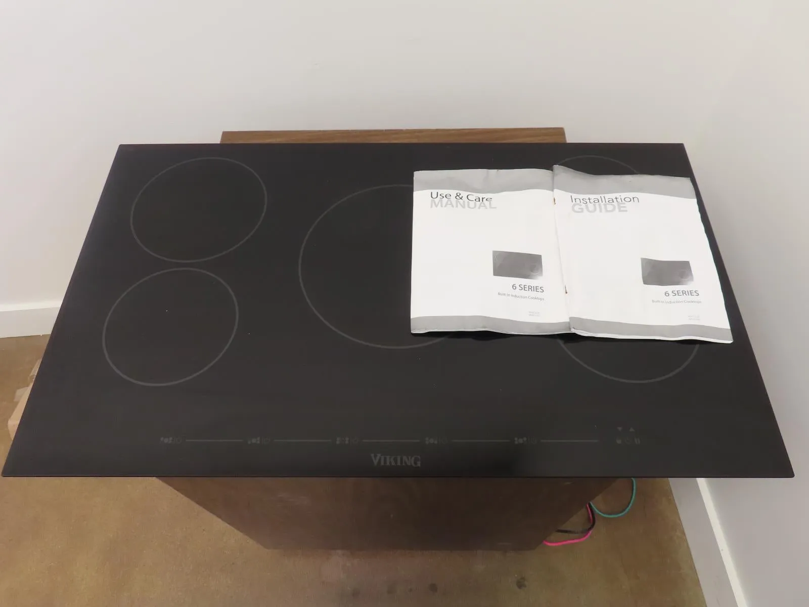 Viking Virtuoso MVIC6365BBG 36" Induction Cooktop MagneQuick Elements 2020Model
