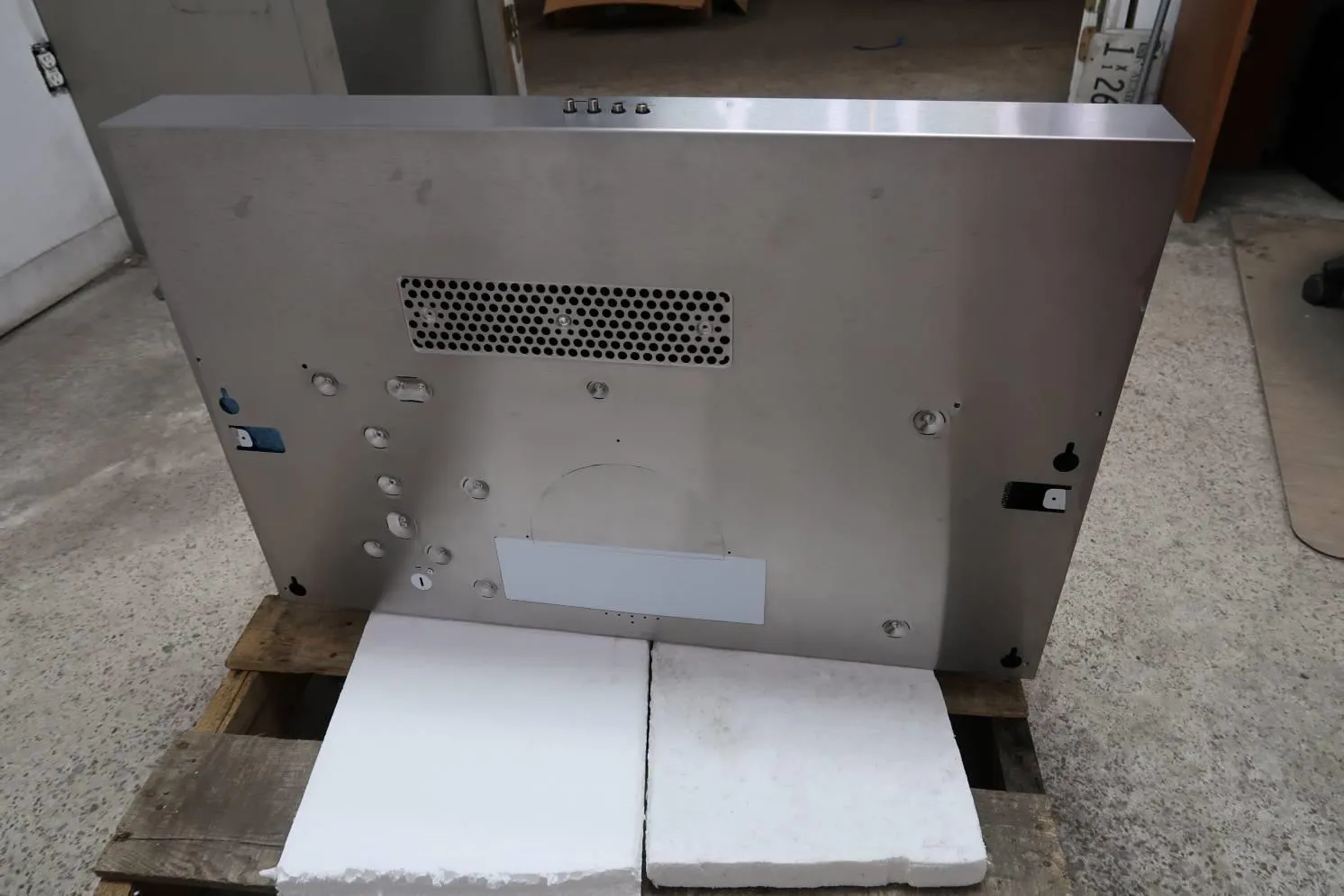 Whirlpool 30" 265 CFM LED Task Lighting Under Cabinet SS Range Hood  WVU37UC0FS